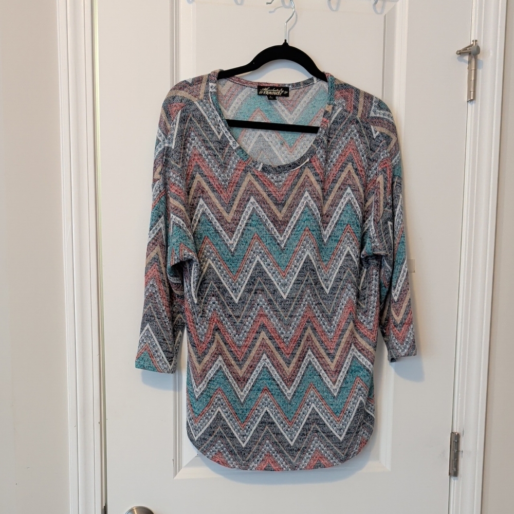 Absolutely Famous Women's Multicolor Chevron Long Sleeve Top Size Large